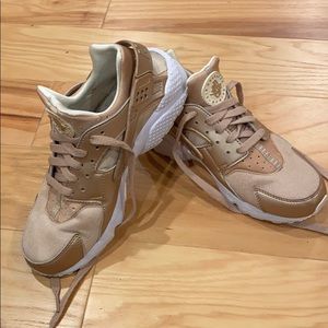 Nike Huarache Sneaker